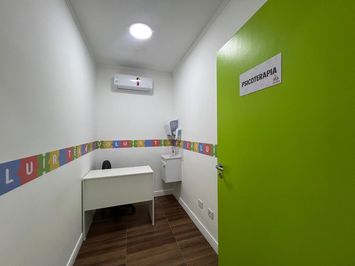 Casa para alugar, 390 m² por R$ 19.500,00 - Encruzilhada - Santos/SP