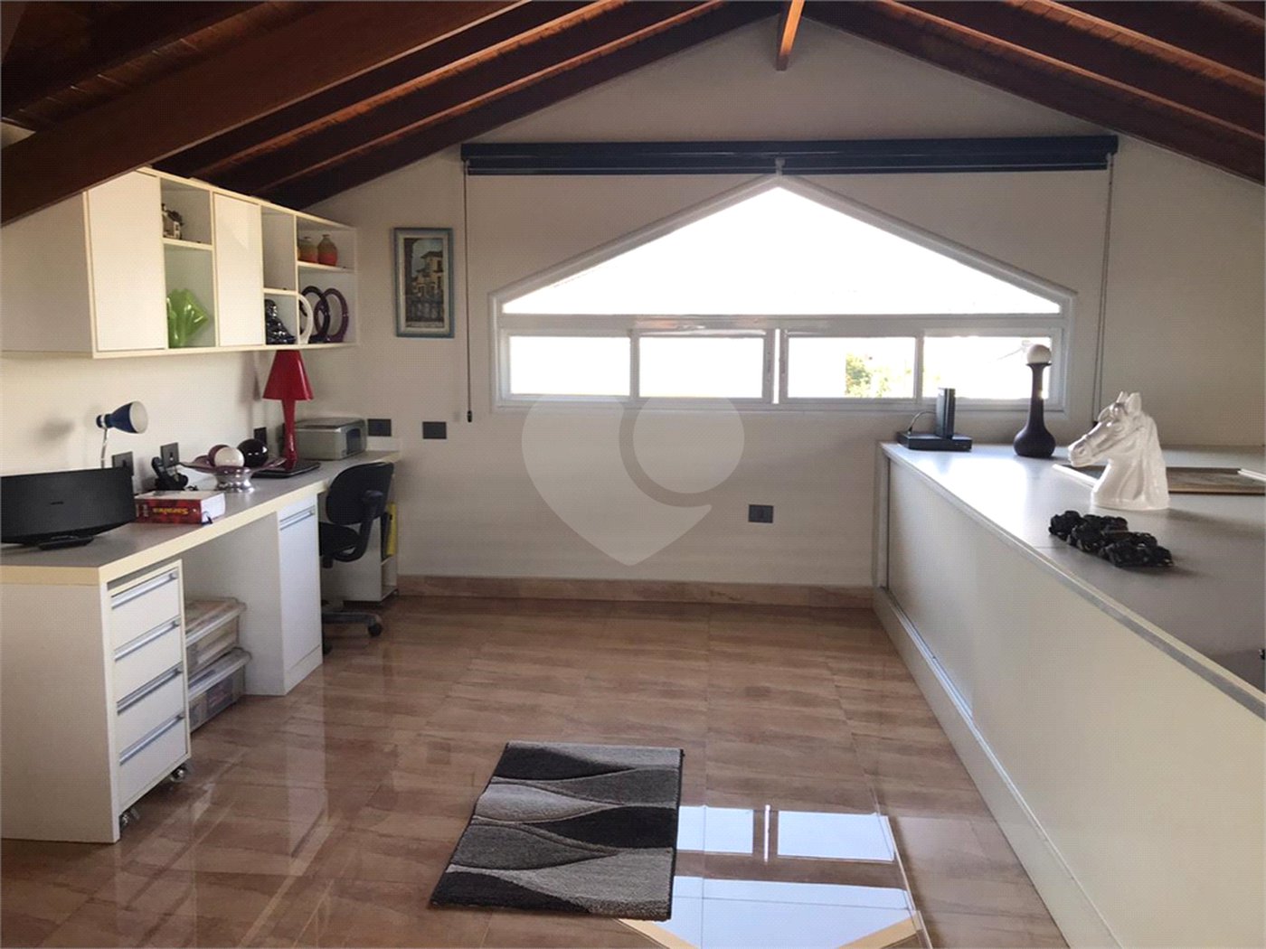 Casa à venda com 4 suítes no condomínio Mirante do Horto, São Paulo - SP