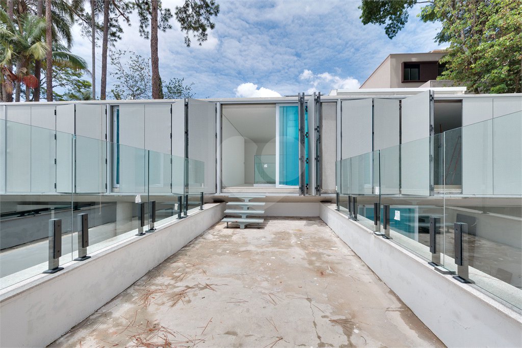 Casa à venda com 3 suítes no condomínio Residencial Heron 140, São Paulo - SP