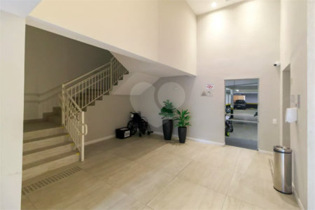 Apartamento à venda com 3 quartos, sendo 1 suíte,  em Santo Amaro, São Paulo, SP