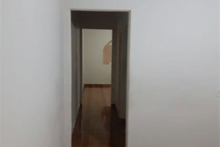Sobrado à venda com 4 quartos, sendo 1 suíte, em Jardim Germânia, São Paulo, SP