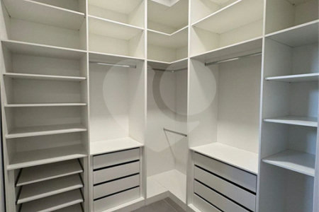 Casa à venda com 3 suítes em Residencial Tivoli, Araraquara, SP