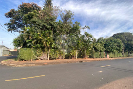 Terreno à venda com 1 suíte no Centro, Araraquara, SP