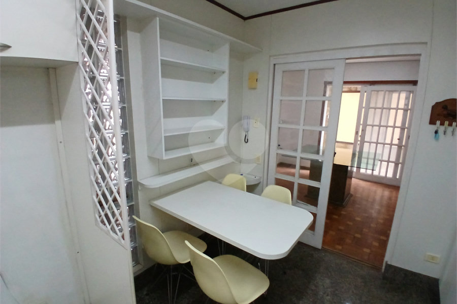 Casa à venda ou para alugar com 3 quartos, sendo 2 suítes, no condomínio Chácara das Rosas, São Paulo - SP