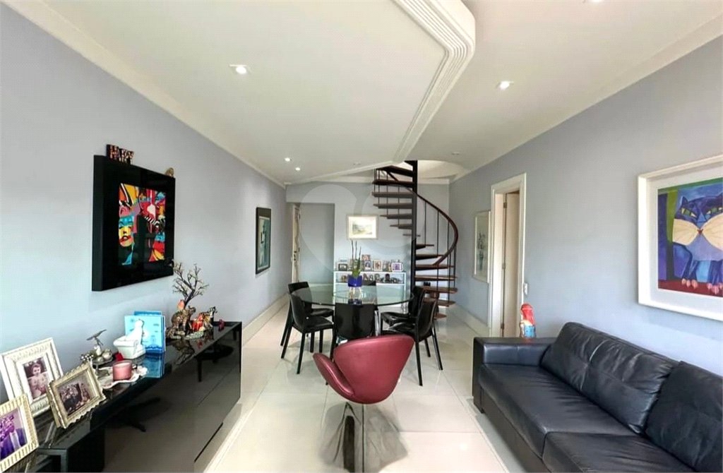 Duplex à venda com 3 quartos, sendo 1 suíte, em Leblon, Rio de Janeiro, RJ