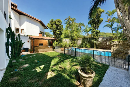 Casa à venda com 5 quartos, sendo 4 suítes, em Parque dos Príncipes, São Paulo, SP