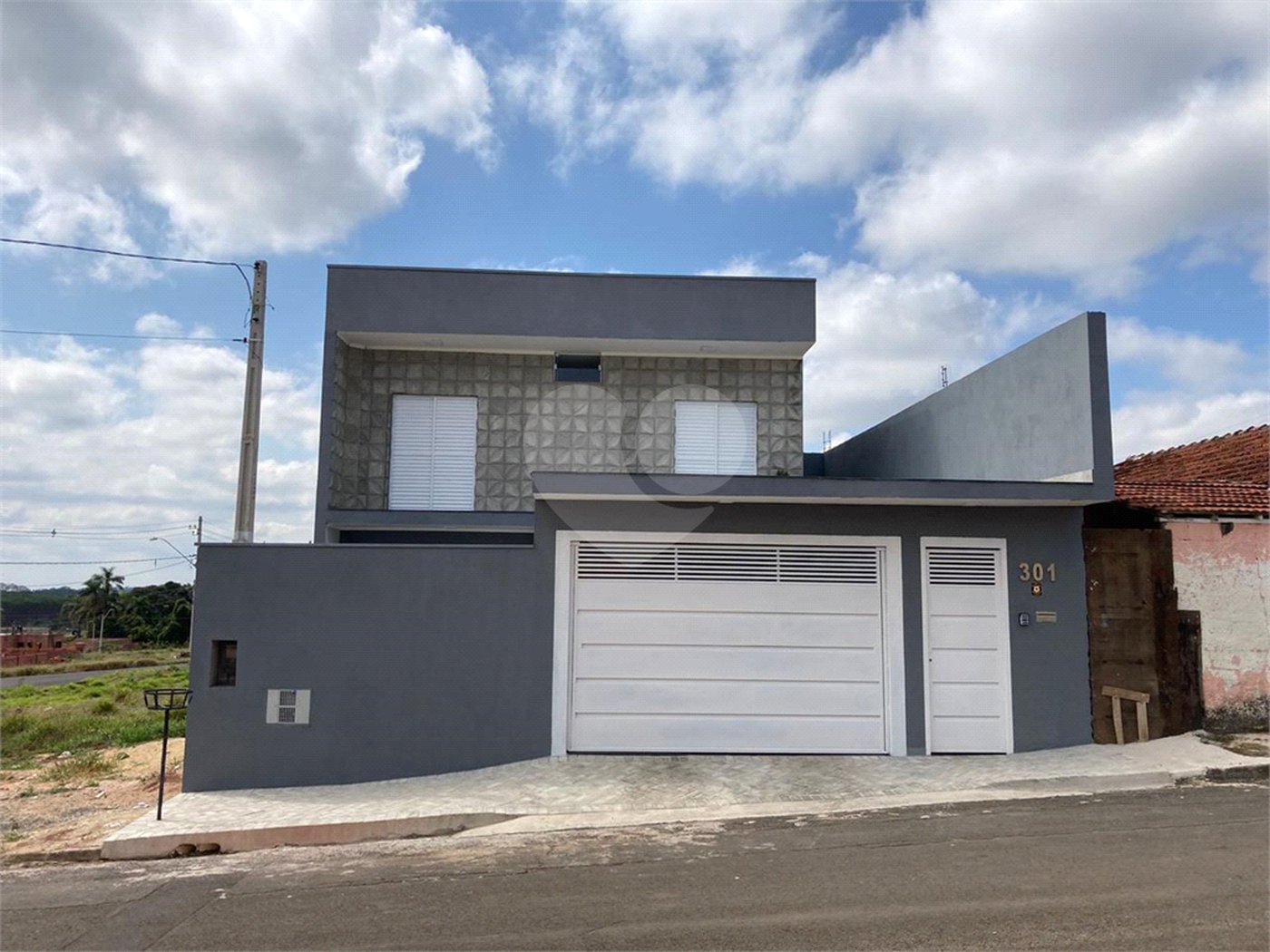 Casa à venda com 3 quartos, sendo 1 suíte, em Vila Zanforlin, Torrinha, SP
