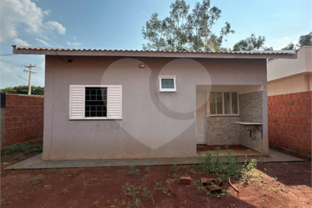 Casa à venda com 2 quartos em Residencial Solaris, Ponta Porã, MS