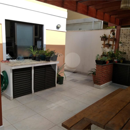 Casa à venda com 4 quartos, sendo 2 suítes, no condomínio Vila Panamericana, São Paulo - SP