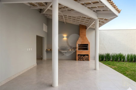 Casa à venda com 3 quartos, sendo 1 suíte, no condomínio Grape Village, Vinhedo - SP
