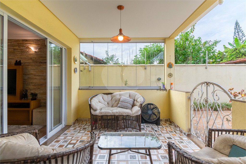 Casa à venda com 3 quartos, sendo 1 suíte,  em Vila Cordeiro, São Paulo, SP