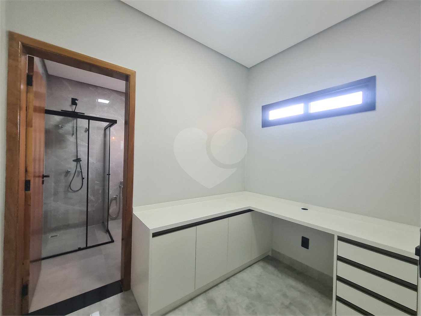 Casa à venda com 3 quartos, sendo 1 suíte,  no condomínio Reserva Ipanema I, Sorocaba - SP