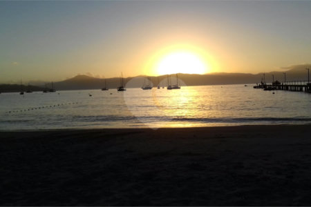 Apartamento à venda com 3 quartos, sendo 1 suíte, em Jurerê, Florianópolis, SC