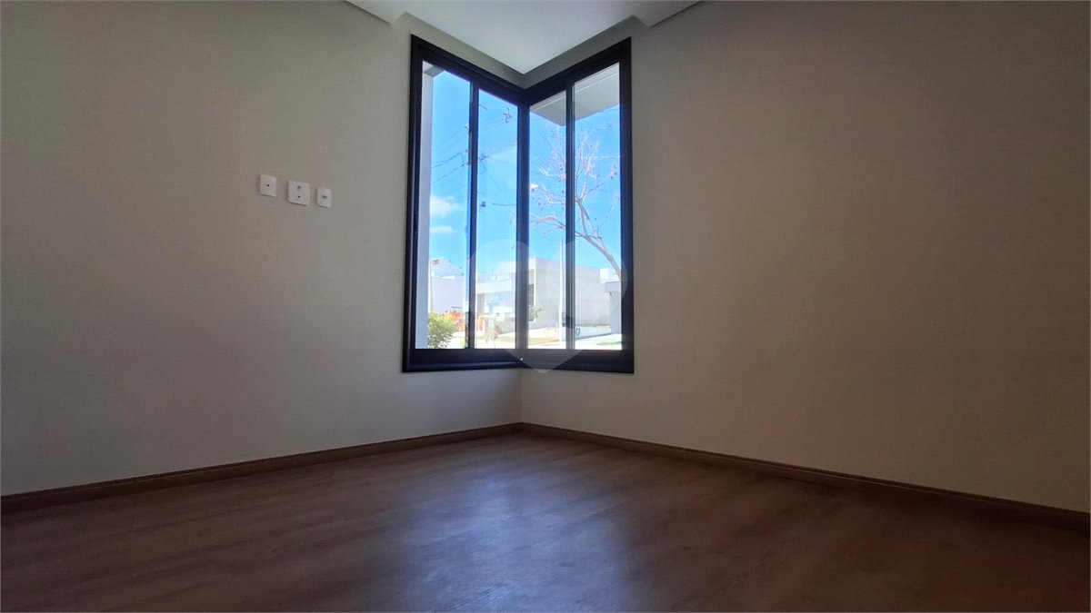 Casa à venda com 3 quartos, sendo 1 suíte, no condomínio Jardim Residencial Villagio Ipanema I, Sorocaba - SP
