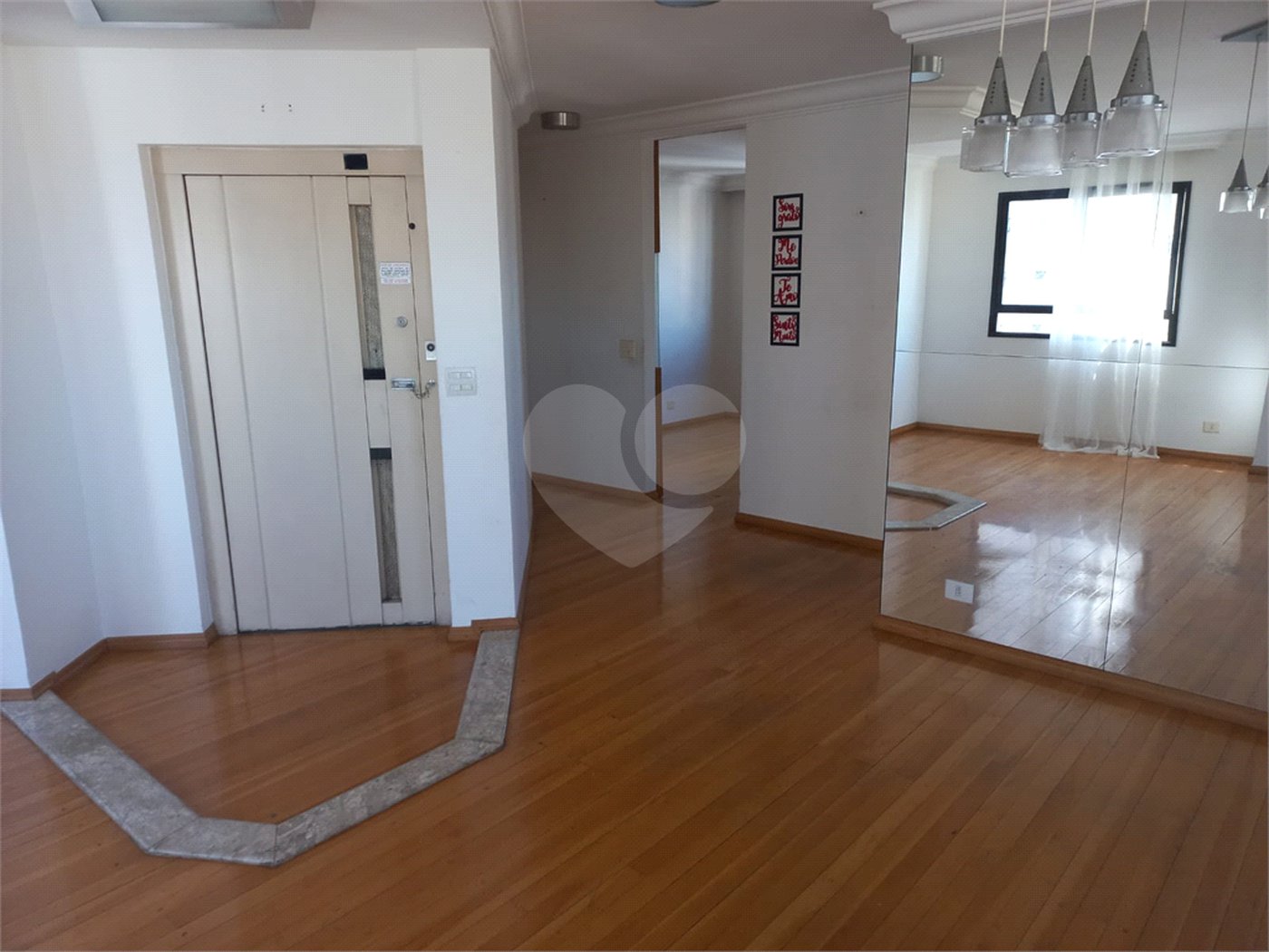 Apartamento à venda com 3 quartos, sendo 2 suítes, em Santana, São Paulo, SP
