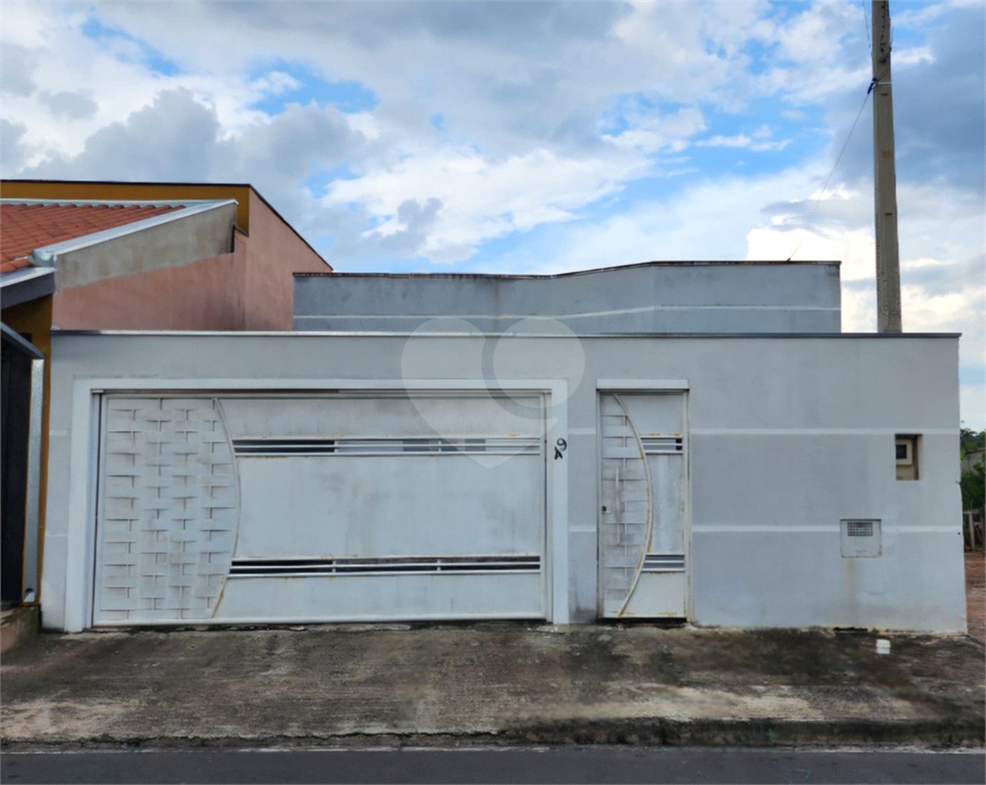 Casa à venda com 2 quartos, sendo 1 suíte, em Residencial Vila Martins, Salto, SP