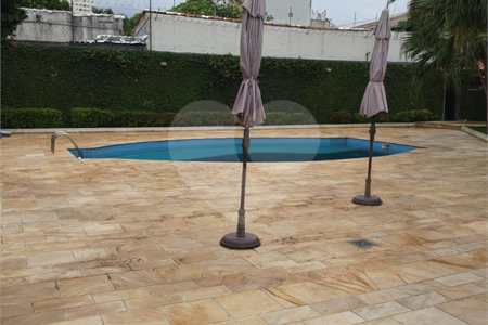 Casa à venda com 2 quartos, sendo 1 suíte, no condomínio Flamboyant, São Paulo - SP
