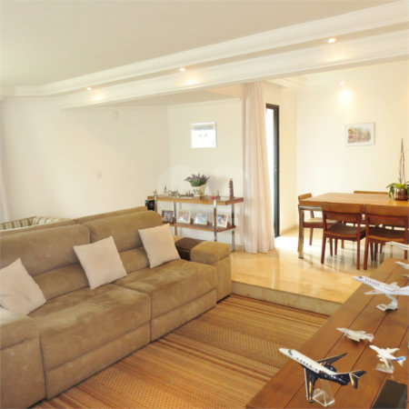Apartamento à venda com 4 quartos, sendo 3 suítes,  em Saúde, São Paulo, SP
