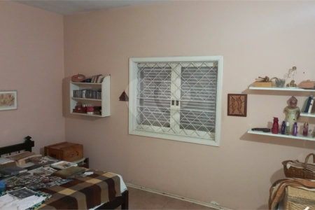 Casa à venda ou para alugar com 4 quartos, sendo 1 suíte, no Centro, Vinhedo, SP