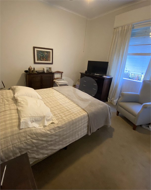 Casa Térrea à venda com 5 quartos, sendo 1 suíte, em Pacaembú, São Paulo, SP