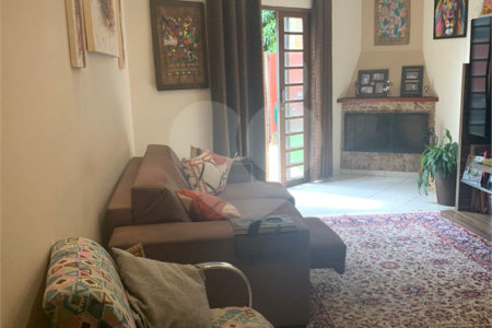 Casa à venda com 4 quartos, sendo 1 suíte, em Loteamento Shangrilá, Valinhos, SP