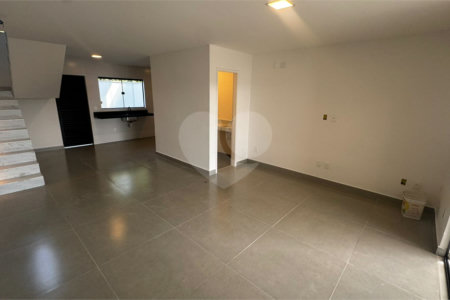 Casa à venda com 3 quartos, sendo 1 suíte, no condomínio Parque Guará, Rio de Janeiro - RJ