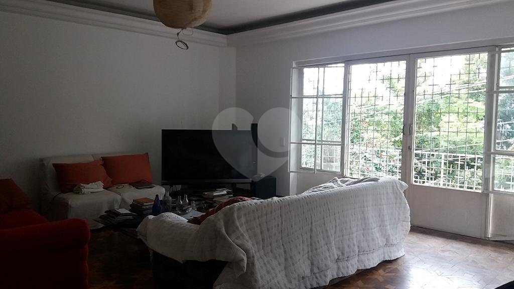 Casa à venda com 6 quartos, sendo 3 suítes,  em Jardim São Bento, São Paulo, SP