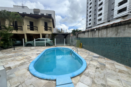 Casa à venda com 2 quartos no condomínio Village de Marbelli, Praia Grande - SP