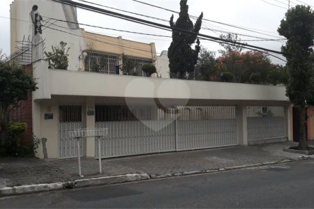 Sobrado à venda com 4 quartos, sendo 3 suítes, em Jardim São Bento, São Paulo, SP
