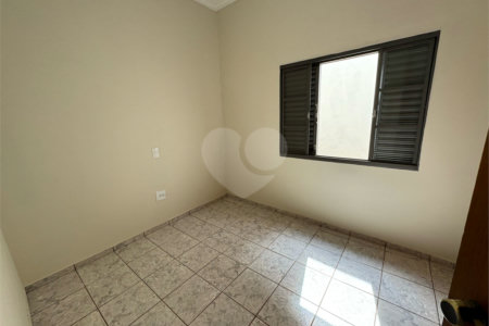 Casa à venda com 3 quartos, sendo 1 suíte, em Jardim Ártico, Araraquara, SP