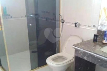 Casa à venda com 4 quartos, sendo 1 suíte, em Wanel Ville, Sorocaba, SP
