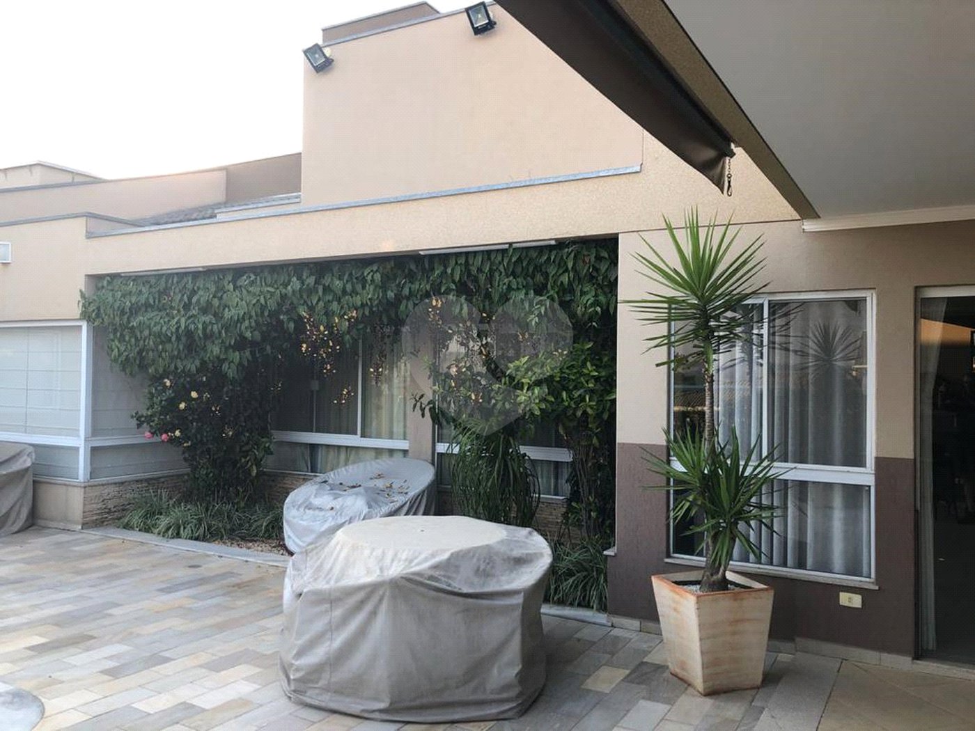 Casa à venda com 5 suítes no condomínio Terras de Mont Serrat, Salto - SP