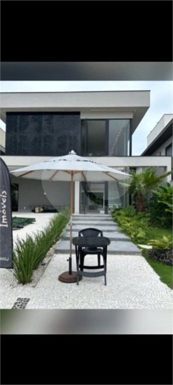 Duplex à venda com 6 suítes em Riviera, Bertioga, SP