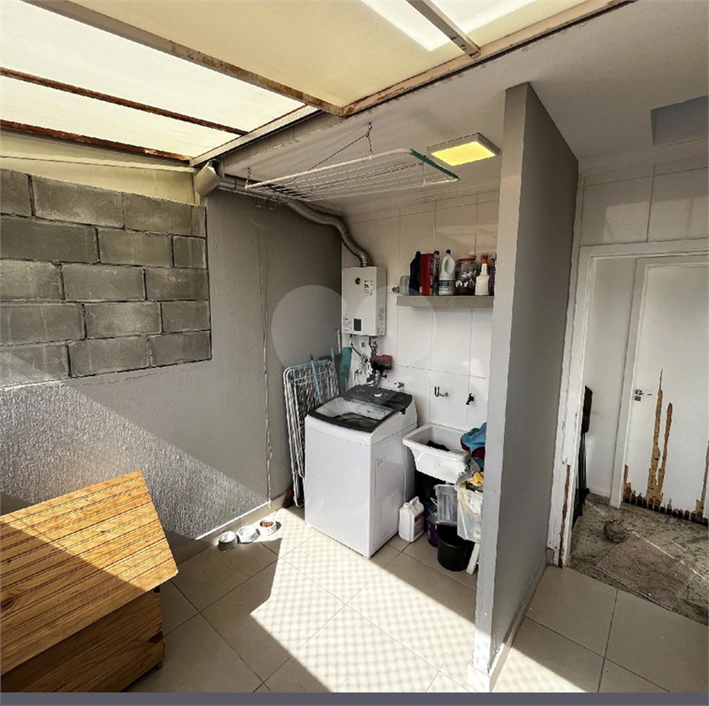 Casa à venda com 3 suítes no condomínio Barbará IV, São Paulo - SP