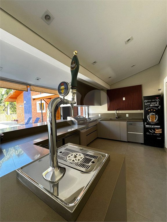 Casa à venda ou para alugar com 4 suítes no condomínio Lago Azul Residencial e Golfe, Araçoiaba da Serra - SP