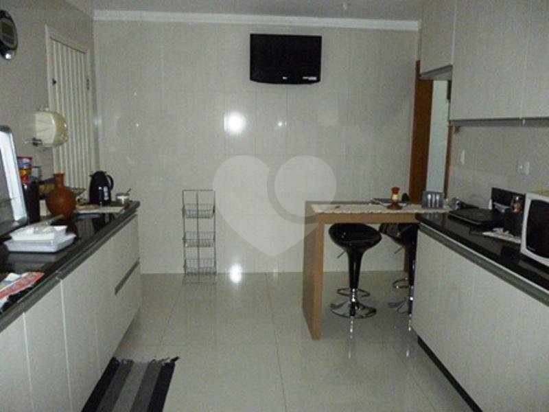 Sobrado à venda com 3 suítes em Vila Medeiros, São Paulo, SP