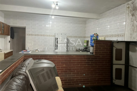 Casa Térrea à venda com 1 suíte em Vossoroca, Votorantim, SP