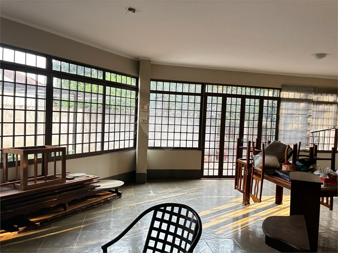 Sobrado para alugar com 4 quartos, sendo 2 suítes,  no Centro, Três Lagoas, MS