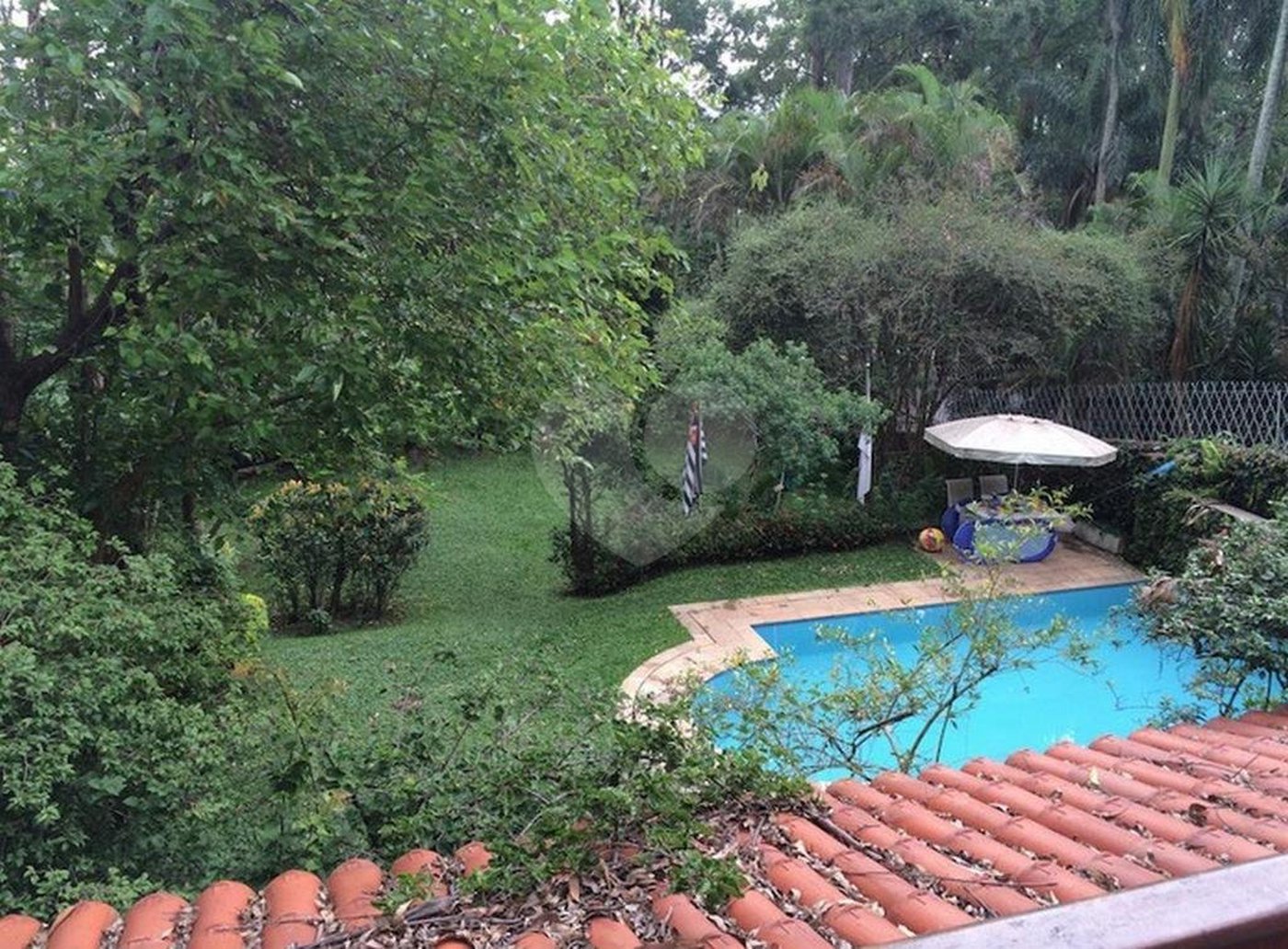 Sobrado à venda com 5 quartos, sendo 3 suítes, em Fazenda Morumbi, São Paulo, SP