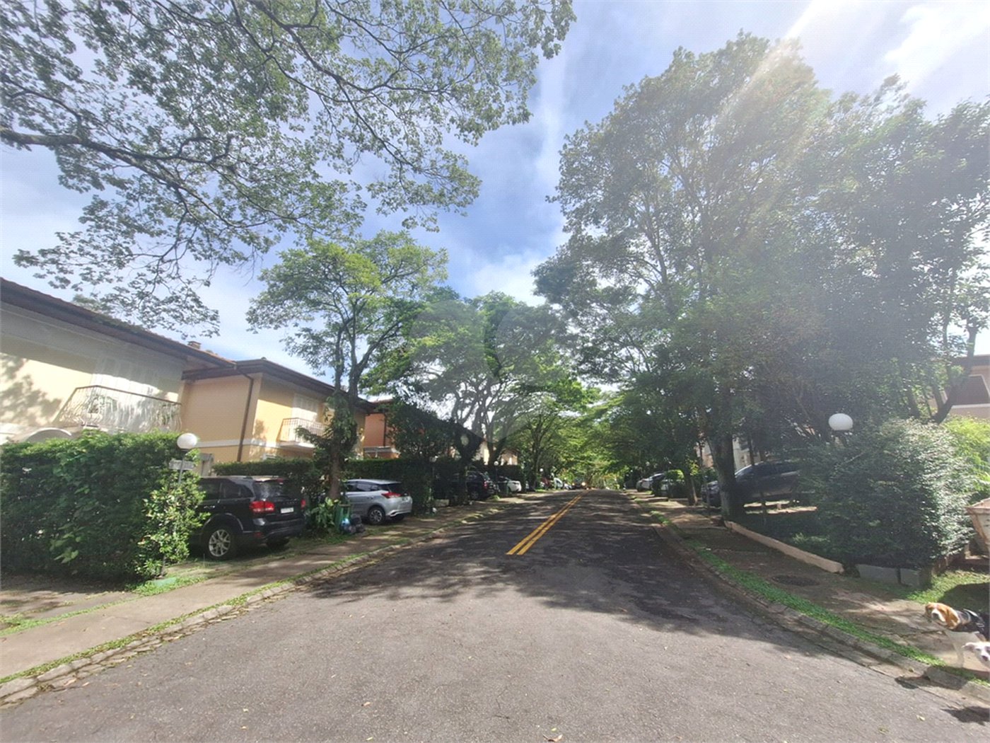 Casa à venda com 5 quartos, sendo 3 suítes,  no condomínio Vila Panamericana, São Paulo - SP