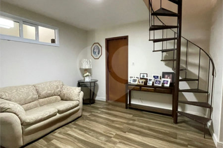 Casa à venda com 3 suítes em Jardim Itaperi, Atibaia, SP