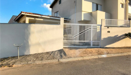 Casa à venda com 3 quartos em Santa Cândida, Vinhedo, SP