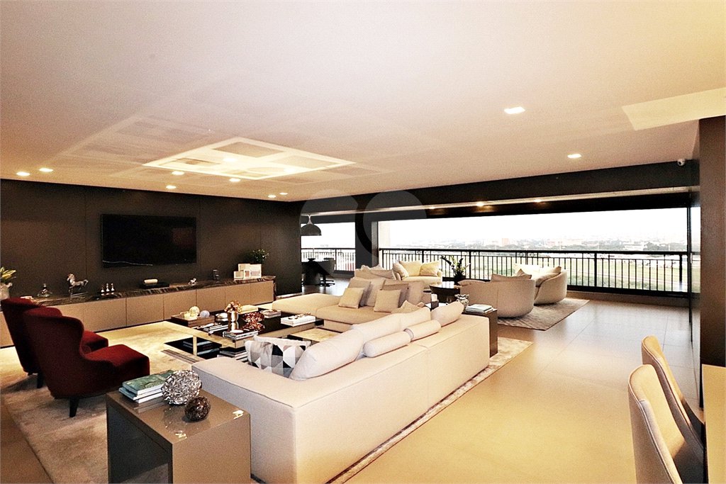 Apartamento à venda com 3 suítes em Santana, São Paulo, SP