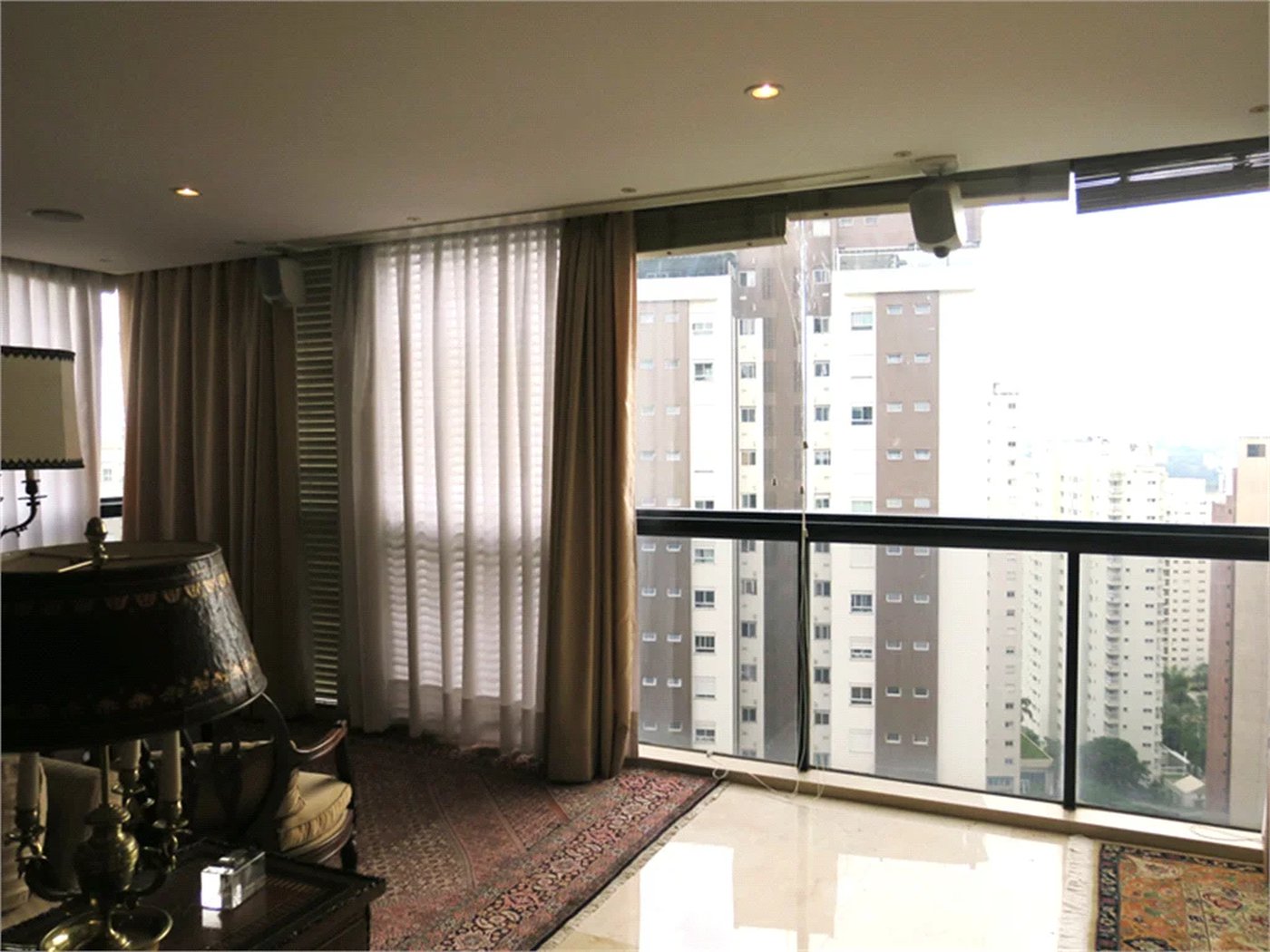 Apartamento à venda ou para alugar com 3 suítes em Vila Suzana, São Paulo, SP