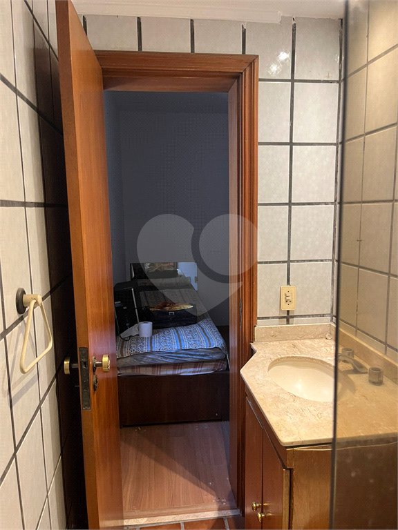 Apartamento à venda com 4 suítes em Vila Uberabinha, São Paulo, SP