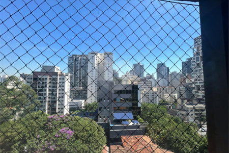 Apartamento para alugar com 3 quartos, sendo 1 suíte,  em Pinheiros, São Paulo, SP