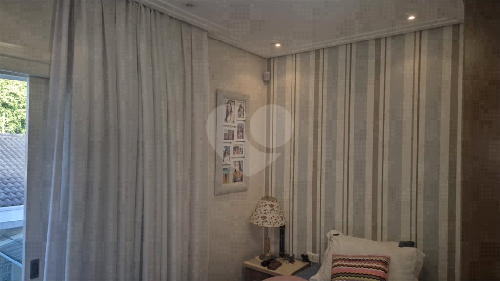 Sobrado à venda com 3 quartos, sendo 1 suíte, em Tremembé, São Paulo, SP
