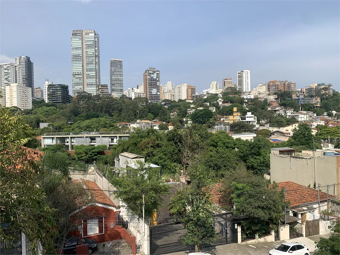 Apartamento à venda com 2 suítes em Vila Madalena, São Paulo, SP