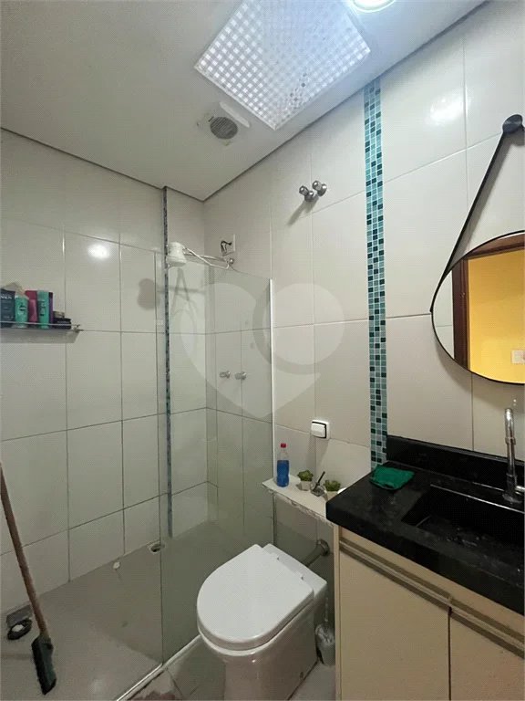 Casa ampla no bairro Terra Rica com 3 pavimentos e excelente estrutura.