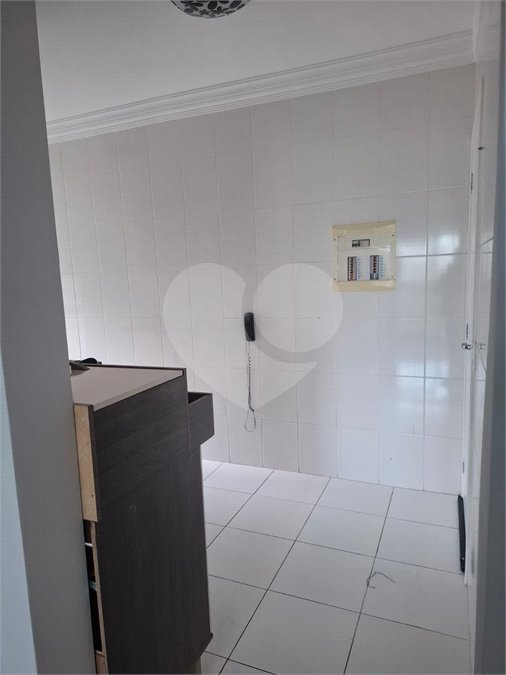 Apartamento à venda com 3 quartos, sendo 1 suíte,  em Vila São Sebastião, Mogi das Cruzes, SP